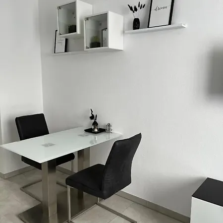 Zollernalbdomizil Fewo2 شقة بالينغن